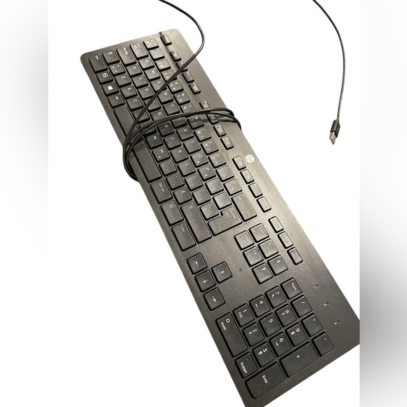 Keyboard 2, bluetooth and another with wire - Picture 3 of 4